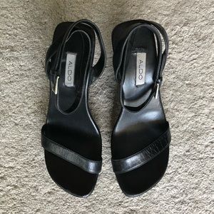 Aldo Black Leather Strap Wedge Sandals; size 7